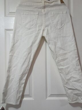 True Religion White Cropped Ankle Jeans